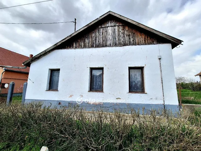 Eladó ház Kunmadaras 75 nm