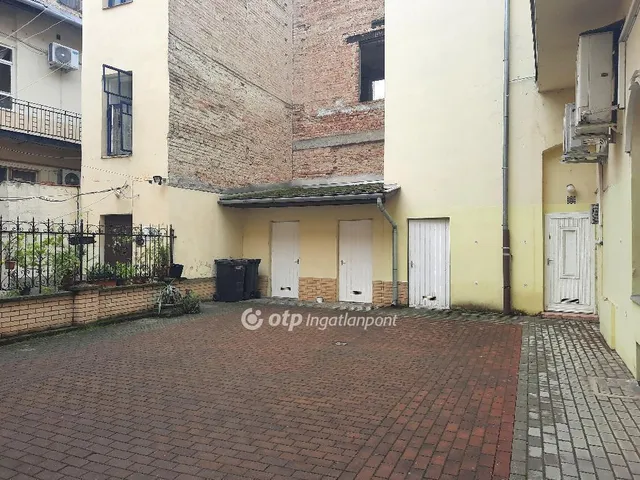 Eladó lakás Szolnok 54 nm