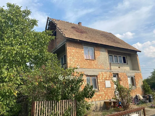 Eladó ház Tápiógyörgye 160 nm
