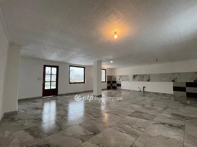 Eladó ház Fegyvernek 130 nm