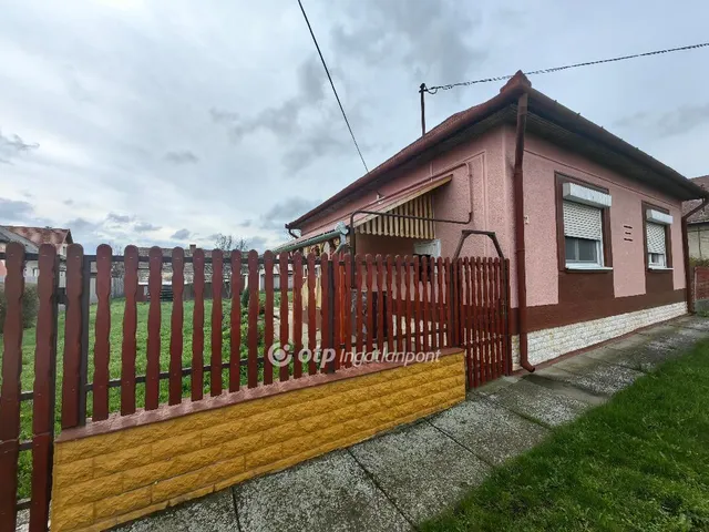 Eladó ház Túrkeve 91 nm