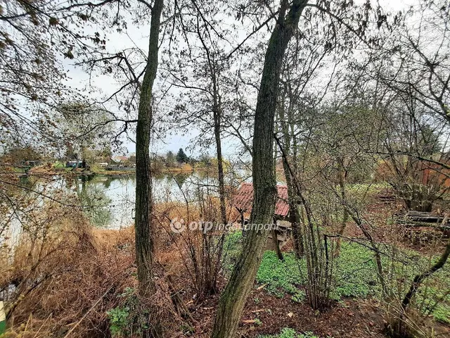 Eladó ház Szolnok, Alcsisziget 58 nm