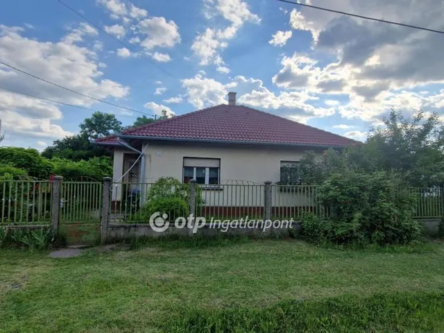 Eladó ház Újszilvás 68 nm