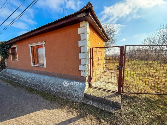 Eladó ház Újszilvás 57 nm