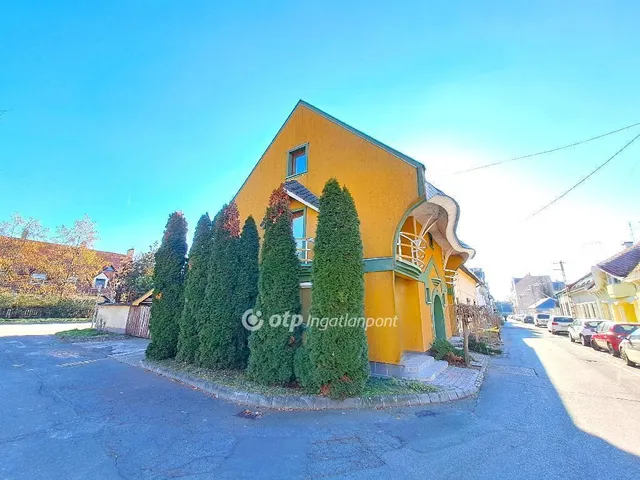 Eladó ház Szolnok 200 nm