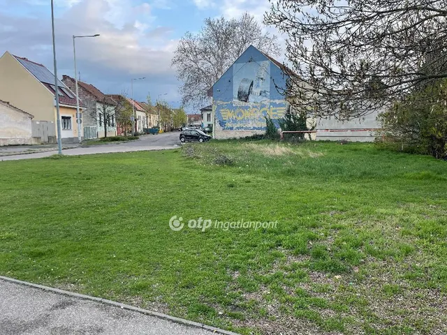 Eladó telek Szolnok 323 nm