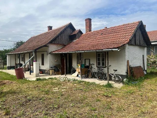 Eladó ház Újszász 70 nm