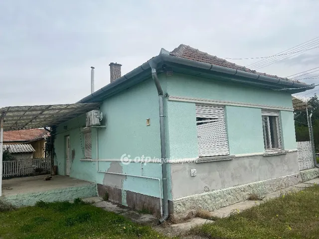 Eladó ház Újszilvás 90 nm