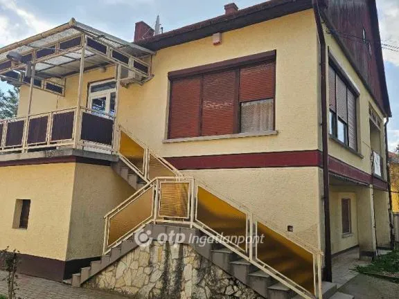 Eladó ház Zagyvarékas 180 nm