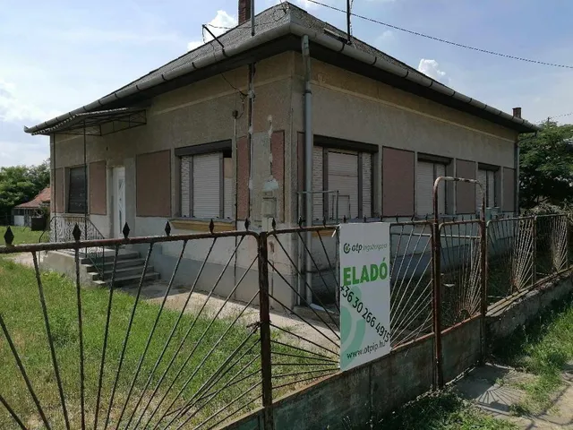 Eladó ház Tiszaörs 96 nm