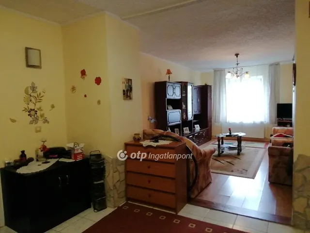 Eladó ház Tiszafüred 108 nm