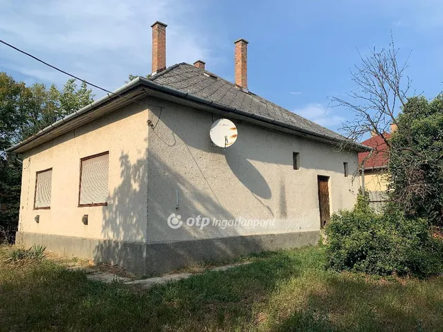 Eladó ház Tiszakürt 84 nm