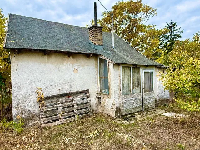 Eladó telek Cegléd 2723 nm