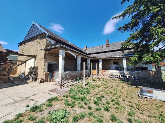 Eladó ház Túrkeve 131 nm