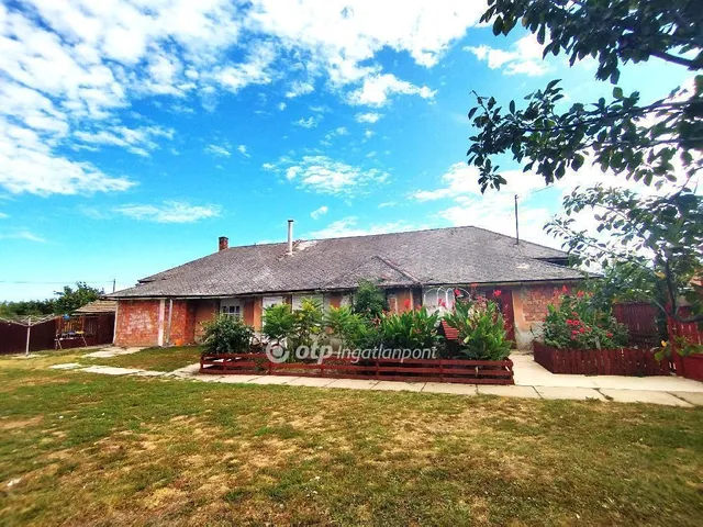 Eladó ház Kisújszállás 112 nm