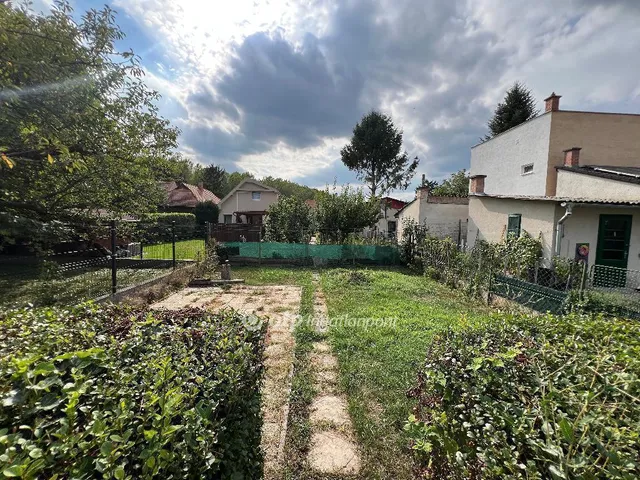 Eladó ház Budapest III. kerület, Csillaghegy 160 nm