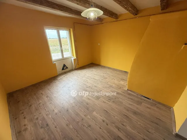 Eladó ház Cserkeszőlő 38 nm