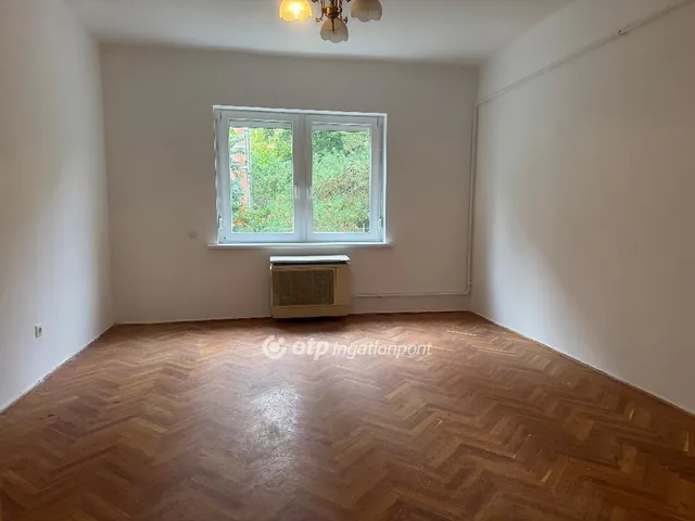 Eladó lakás Szolnok 34 nm