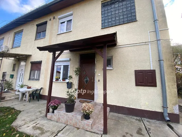 Eladó lakás Kisújszállás 92 nm