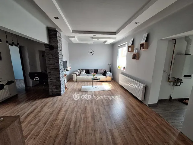 Eladó ház Fegyvernek 81 nm