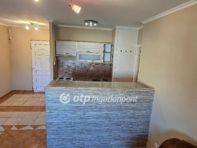 Eladó lakás Szolnok 36 nm