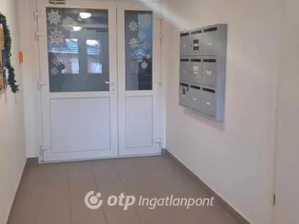 Eladó lakás Szolnok 76 nm