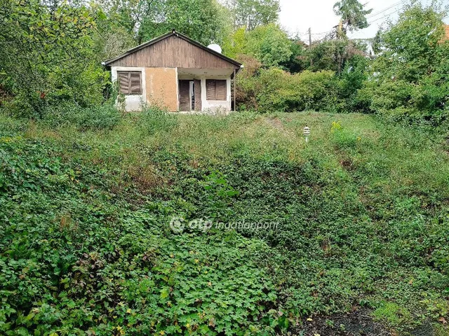 Eladó ház Solymár 32 nm