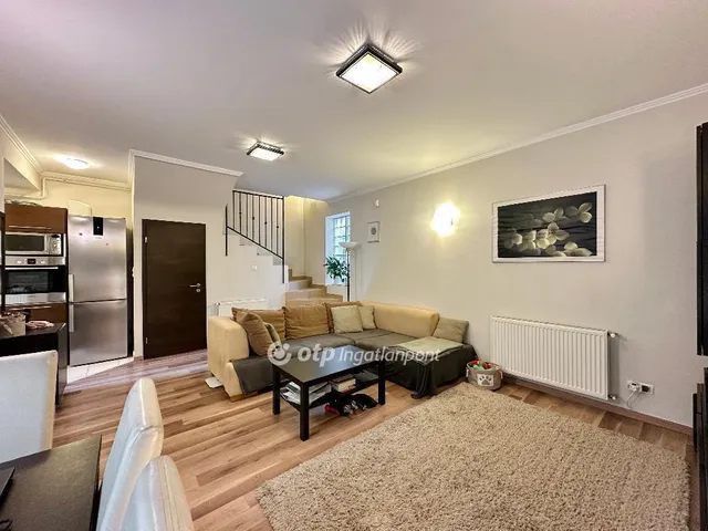 Eladó lakás Budapest III. kerület, Csillaghegy 70 nm