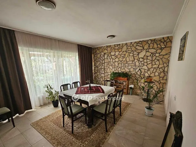 Eladó ház Zagyvarékas 180 nm