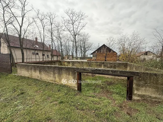 Eladó mezőgazdasági ingatlan Tiszakécske 62 nm