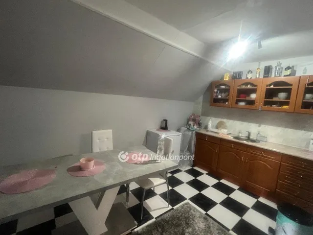 Eladó ház Abony 69 nm