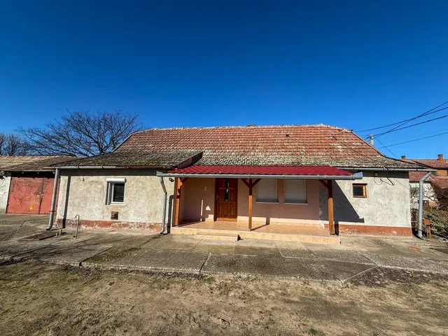 Eladó ház Tápiószőlős 67 nm