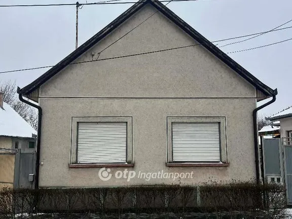 Eladó ház Cegléd 105 nm