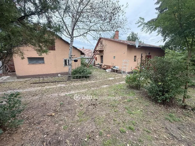 Eladó ház Tiszakécske 51 nm