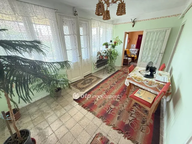 Eladó ház Tiszakécske 140 nm