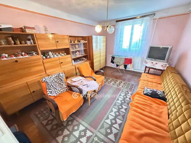 Eladó ház Tiszakécske 140 nm