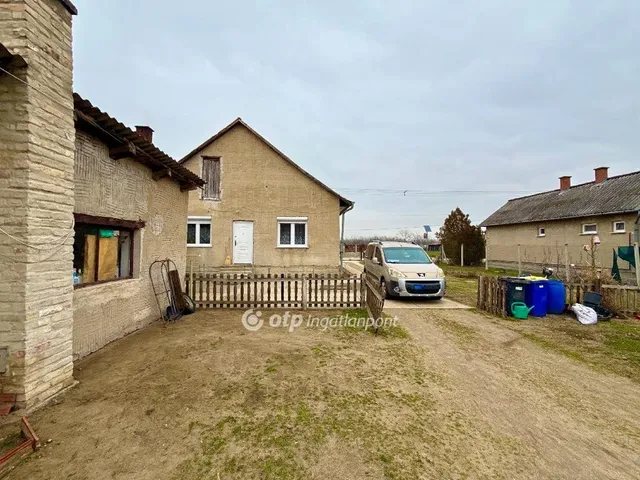Eladó ház Nyársapát 70 nm