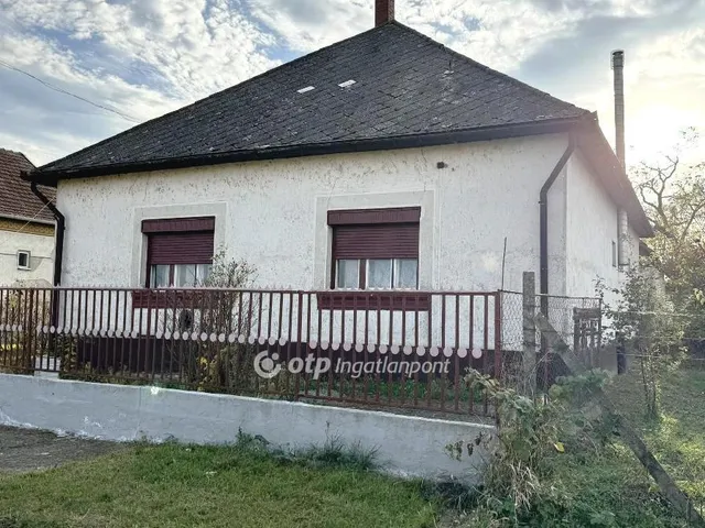 Eladó ház Nagyiván 96 nm