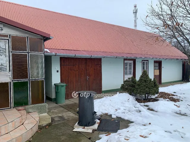 Eladó ház Tiszapüspöki 76 nm