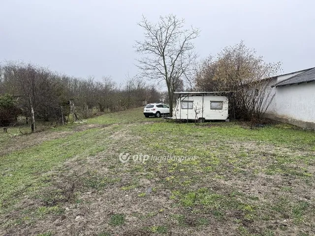 Eladó telek Tiszakécske 2632 nm