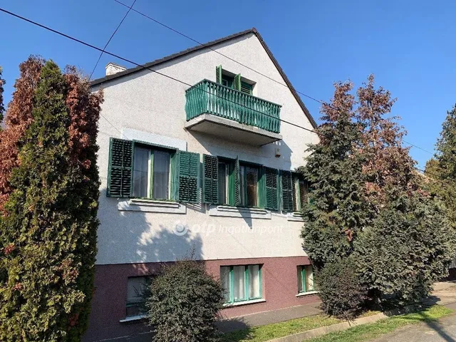 Eladó ház Szolnok 200 nm