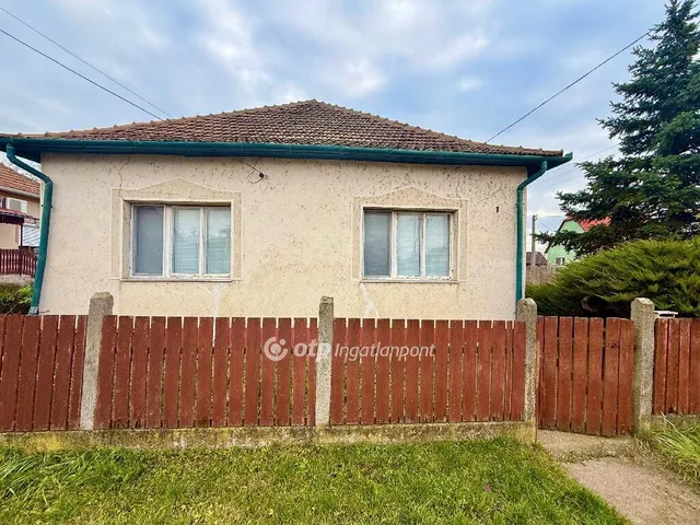 Eladó ház Tiszafüred 62 nm