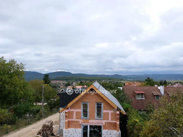 Eladó ház Pilisborosjenő 117 nm