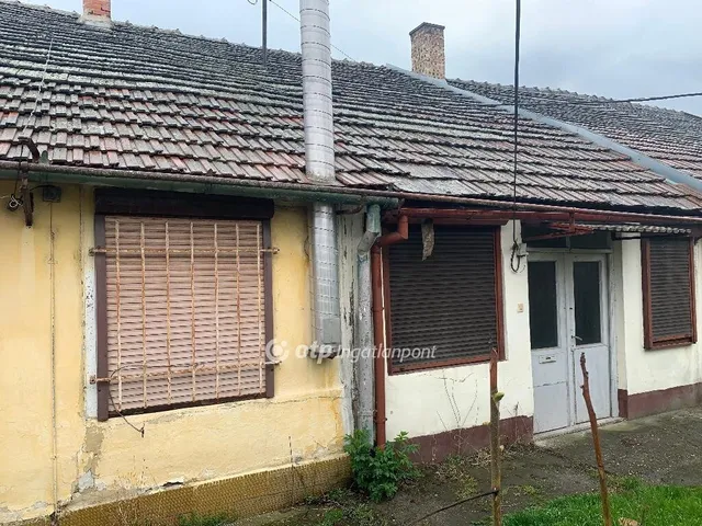 Eladó lakás Újszász 43 nm