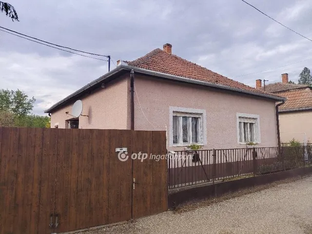 Eladó ház Tószeg 100 nm