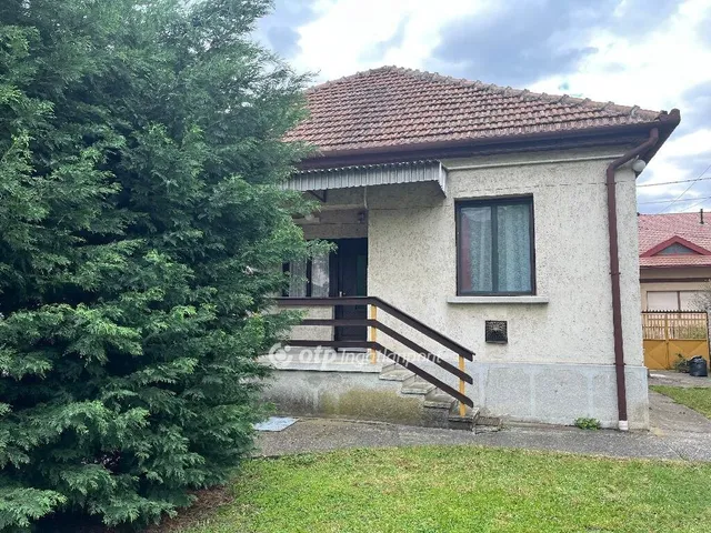 Eladó ház Szolnok 90 nm