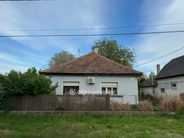 Eladó ház Tápiószele 74 nm