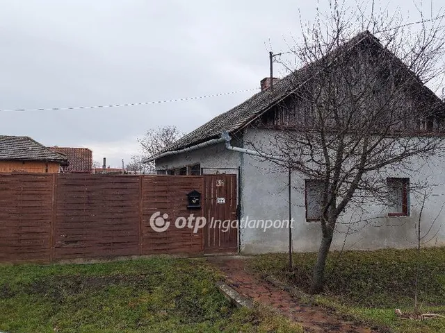 Eladó ház Kisújszállás 54 nm
