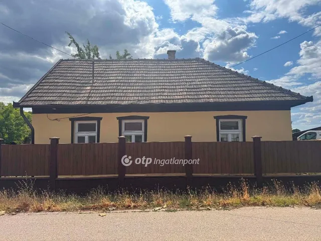 Eladó ház Szentmártonkáta 70 nm