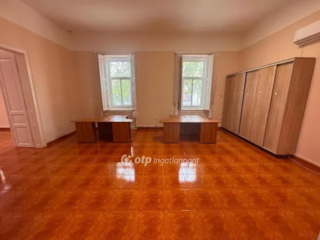 Eladó ház Cegléd 170 nm
